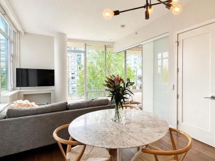 Photo 9 at 406 - 1633 Ontario Street, False Creek, Vancouver West