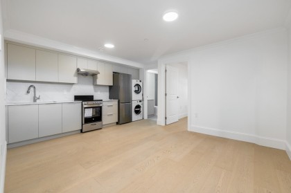 Photo 2 at 5081 Crown Avenue, Southlands, Vancouver West