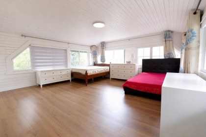Photo 10 at 3874 W 13th Avenue, Point Grey, Vancouver West