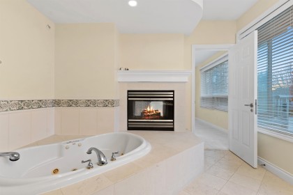 Photo 20 at 2189 Argyle Avenue, Dundarave, West Vancouver