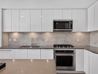 Photo 6 at 204 - 2651 Library Lane, Lynn Valley, North Vancouver