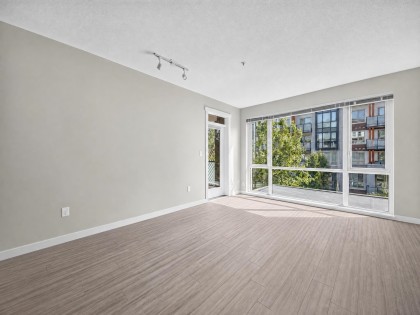 Photo 12 at 204 - 2651 Library Lane, Lynn Valley, North Vancouver