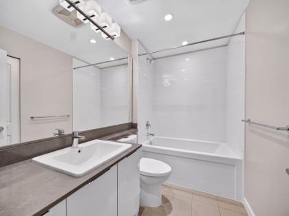 Photo 25 at 204 - 2651 Library Lane, Lynn Valley, North Vancouver