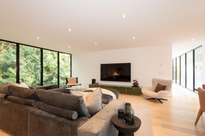 Photo 8 at 4181 Rose Crescent, Sandy Cove, West Vancouver