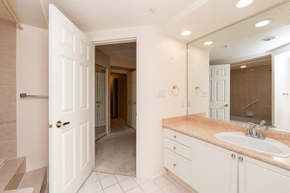 Photo 22 at 208 - 3690 Banff Court, Northlands, North Vancouver