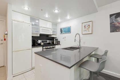 Photo 9 at 309 - 928 Beatty Street, Yaletown, Vancouver West