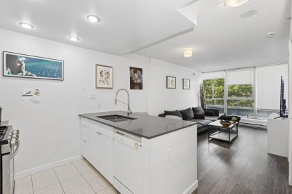 Photo 11 at 309 - 928 Beatty Street, Yaletown, Vancouver West