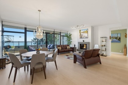 Photo 7 at 402 - 3355 Cypress Place, Cypress Park Estates, West Vancouver