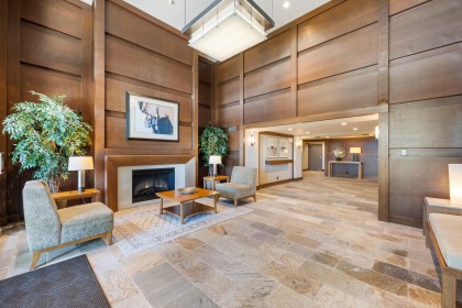 Photo 5 at 402 - 3355 Cypress Place, Cypress Park Estates, West Vancouver