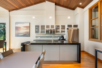 Photo 31 at 402 - 3355 Cypress Place, Cypress Park Estates, West Vancouver