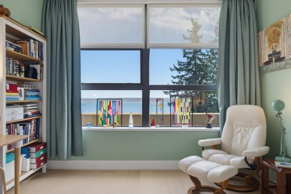Photo 21 at 402 - 3355 Cypress Place, Cypress Park Estates, West Vancouver