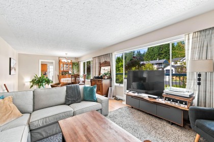 Photo 4 at 1033 Clements Avenue, Canyon Heights NV, North Vancouver