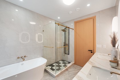 Photo 24 at 2 - 4503 W 15th Avenue, Point Grey, Vancouver West