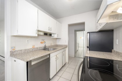 Photo 14 at 302 - 214 E 15th Street, Central Lonsdale, North Vancouver