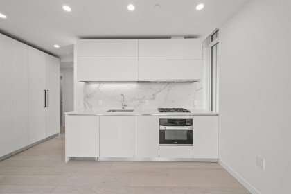 Photo 12 at 702 - 8415 Granville Street, S.W. Marine, Vancouver West