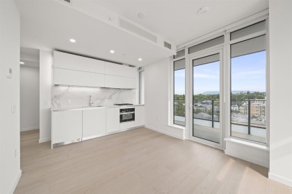 Photo 11 at 702 - 8415 Granville Street, S.W. Marine, Vancouver West