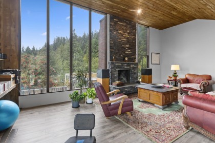 Photo 9 at 115 Isleview Place, Lions Bay, West Vancouver