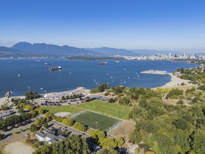 Photo 6 at 4540 W 3rd Avenue, Point Grey, Vancouver West