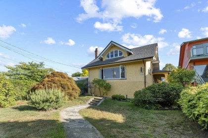 Photo 1 at 4540 W 3rd Avenue, Point Grey, Vancouver West