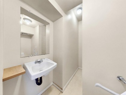 Photo 12 at 122 W 17th Avenue, Cambie, Vancouver West