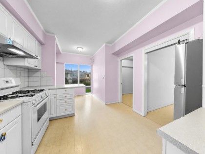 Photo 9 at 122 W 17th Avenue, Cambie, Vancouver West
