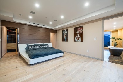 Photo 16 at 592 Craigmohr Drive, Glenmore, West Vancouver