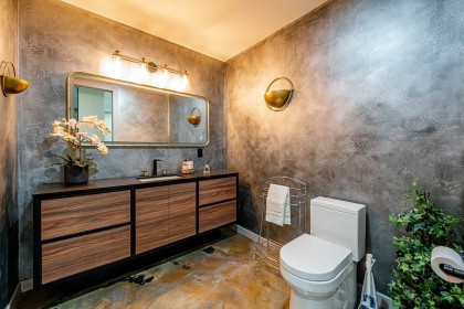 Photo 12 at 592 Craigmohr Drive, Glenmore, West Vancouver