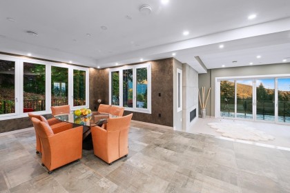Photo 10 at 592 Craigmohr Drive, Glenmore, West Vancouver