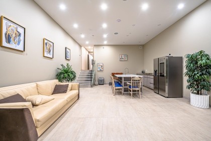 Photo 33 at 592 Craigmohr Drive, Glenmore, West Vancouver