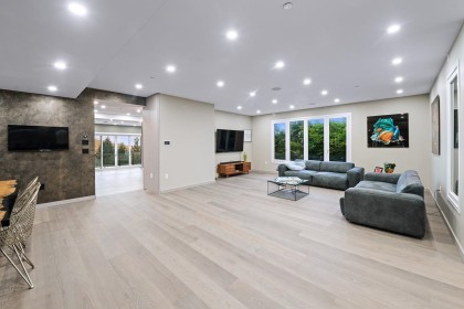 Photo 11 at 592 Craigmohr Drive, Glenmore, West Vancouver