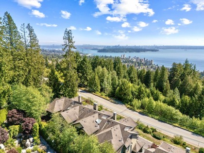 Photo 2 at 13 - 2555 Skilift Road, Chelsea Park, West Vancouver