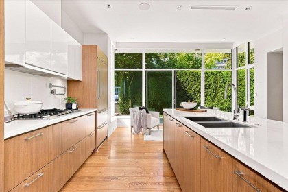 Photo 17 at 702 - 908 Keith Road, Park Royal, West Vancouver
