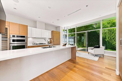Photo 16 at 702 - 908 Keith Road, Park Royal, West Vancouver
