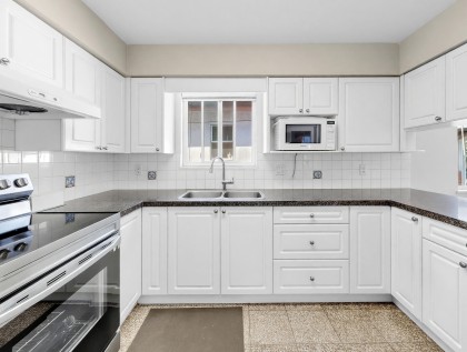 Photo 16 at 245 W 63rd Avenue, Marpole, Vancouver West