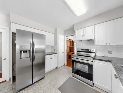Photo 15 at 245 W 63rd Avenue, Marpole, Vancouver West