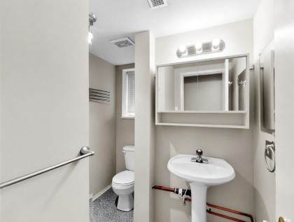Photo 8 at 245 W 63rd Avenue, Marpole, Vancouver West