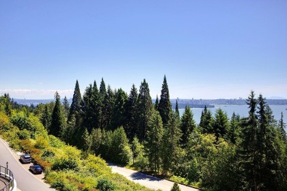Photo 23 at 402 - 3101 Burfield Place, Cypress Park Estates, West Vancouver