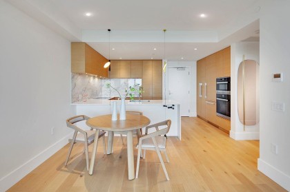 Photo 13 at 402 - 3101 Burfield Place, Cypress Park Estates, West Vancouver
