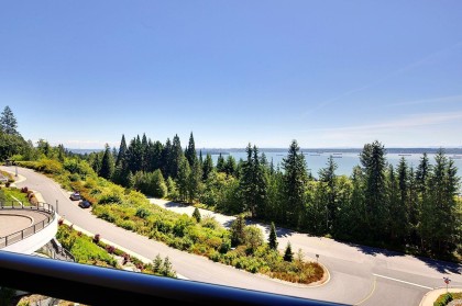 Photo 26 at 402 - 3101 Burfield Place, Cypress Park Estates, West Vancouver