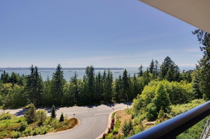 Photo 22 at 402 - 3101 Burfield Place, Cypress Park Estates, West Vancouver