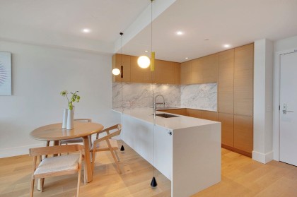 Photo 10 at 402 - 3101 Burfield Place, Cypress Park Estates, West Vancouver
