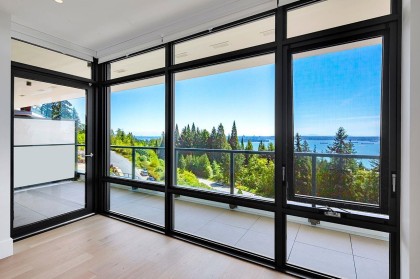 Photo 18 at 402 - 3101 Burfield Place, Cypress Park Estates, West Vancouver