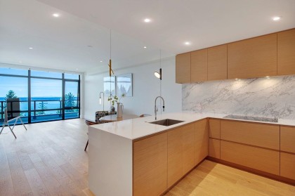 Photo 11 at 402 - 3101 Burfield Place, Cypress Park Estates, West Vancouver