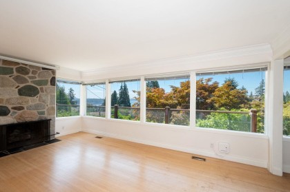 Photo 6 at 1241 Nepal Crescent, Ambleside, West Vancouver