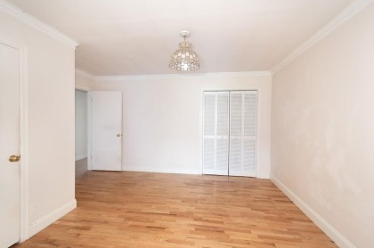 Photo 16 at 1241 Nepal Crescent, Ambleside, West Vancouver