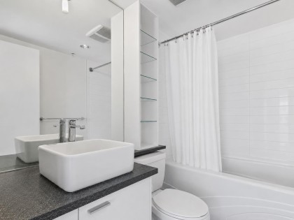 Photo 32 at 801 - 980 Cooperage Way, Yaletown, Vancouver West