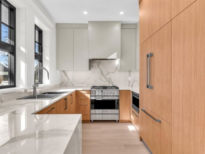 Photo 13 at 2566 W 2nd Avenue, Kitsilano, Vancouver West