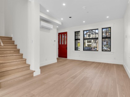 Photo 3 at 2566 W 2nd Avenue, Kitsilano, Vancouver West