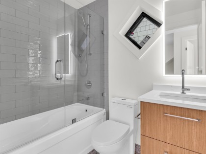 Photo 19 at 2566 W 2nd Avenue, Kitsilano, Vancouver West