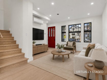 Photo 4 at 2566 W 2nd Avenue, Kitsilano, Vancouver West